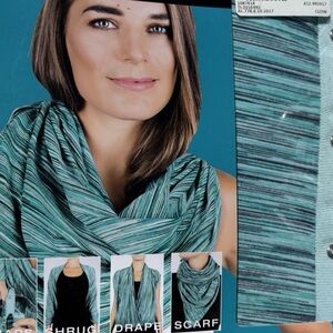 Hanes Lightweight Snap Scarf - Teal and White